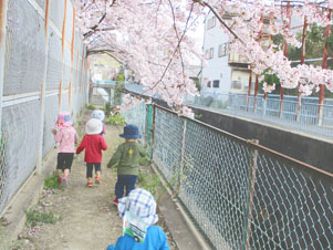 鏡山保育園の様子